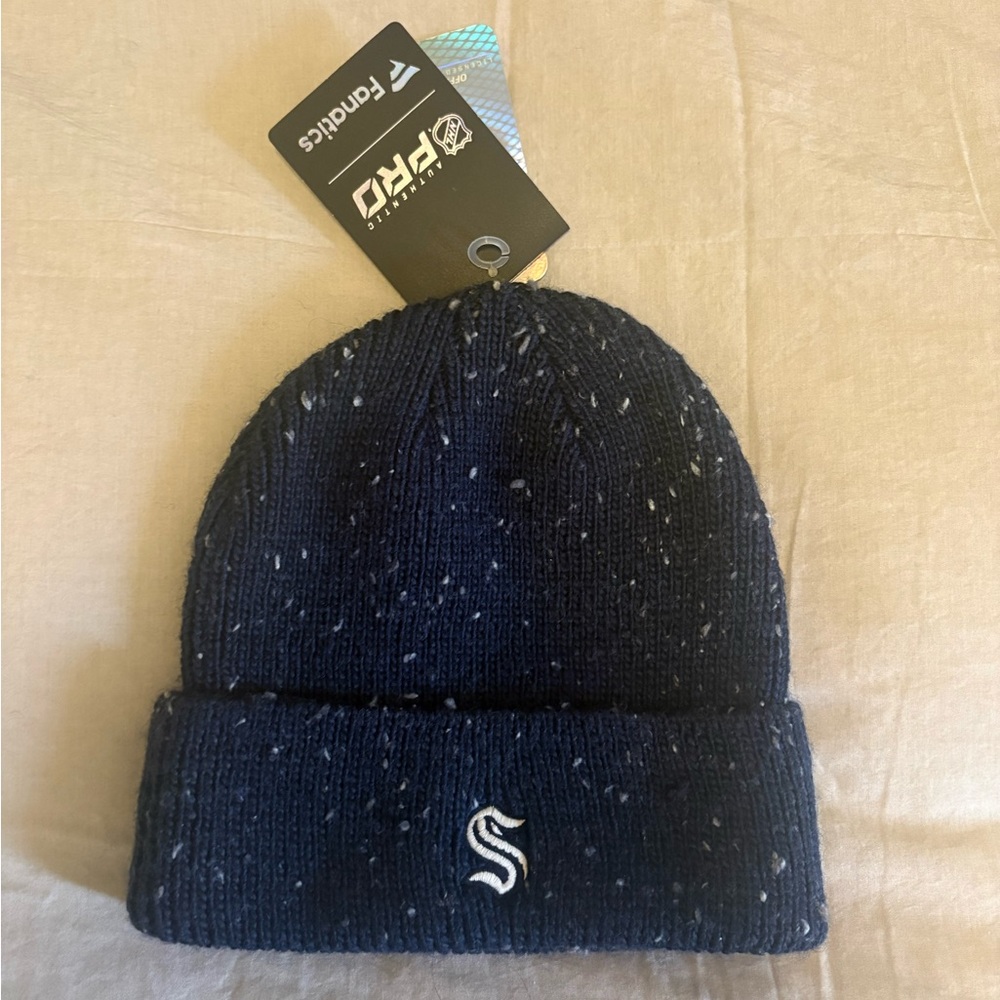 Seattle Kraken NHL Fanatics Navy and White Knit Beanie